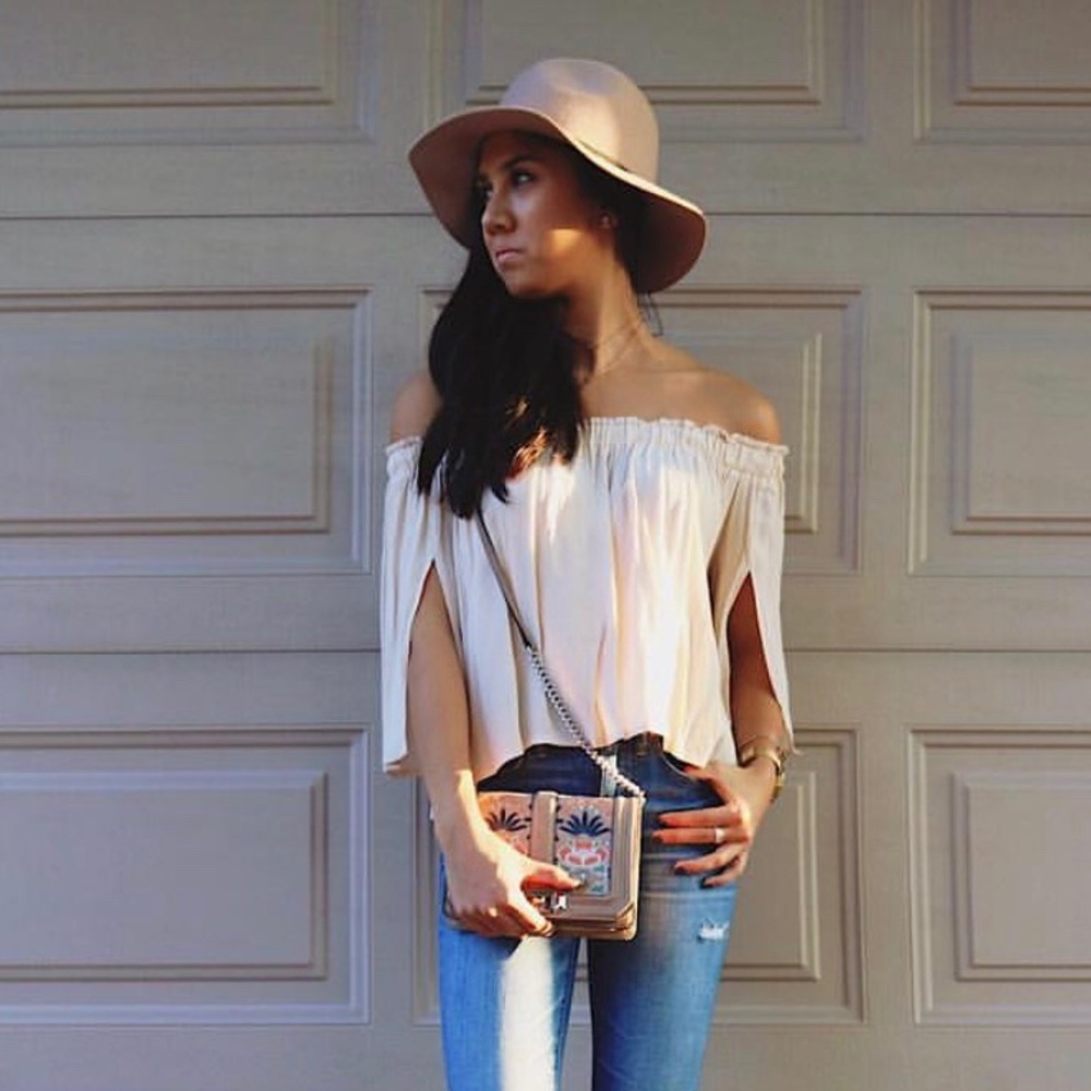 Astr off the shoulder blush pink top